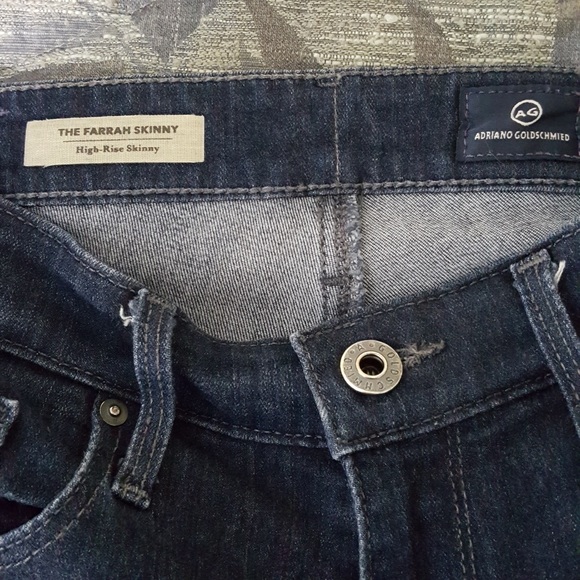 AG | The Farrah High-Rise Skinny Ankle Jeans - Picture 5 of 9